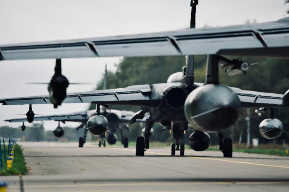 La OTAN y sus 32 aliados consideran que las armas nucleares son una parte fundamental de la estrategia global de disuasión y defensa de la Alianza, cuyo objetivo es preservar la paz y prevenir la coacción. Foto cortesía de la Oficina de Relaciones Públicas del SHAPE.