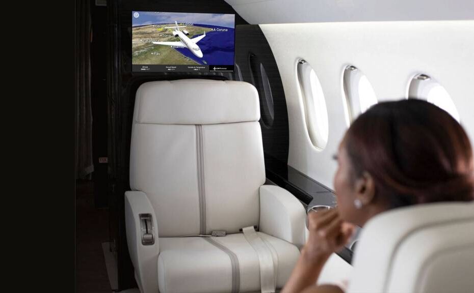 El monitor inteligente Venue™ integrado con Airshow® HD ofrece una experiencia de entreEl monitor inteligente Venue™ integrado con Airshow® HD ofrece una experiencia de entretenimiento a bordo todo en uno y en alta definición para aeronaves ejecutivas de todos los tamaños, desde aviones ligeros hasta aviones supermedianos y pesados. Imagen RTXtenimiento a bordo todo en uno y en alta definición para aeronaves ejecutivas de todos los tamaños, desde aviones ligeros hasta aviones supermedianos y pesados. Imagen RTX