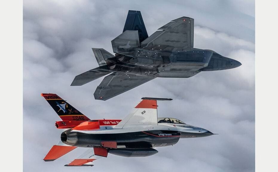 VISTA PS 3: Raytheon, de RTX, equipará el avión de combate autónomo de la Fuerza Aérea de los Estados Unidos con el radar PhantomStrike® (Foto de la Fuerza Aérea tomada por Christian Turner)