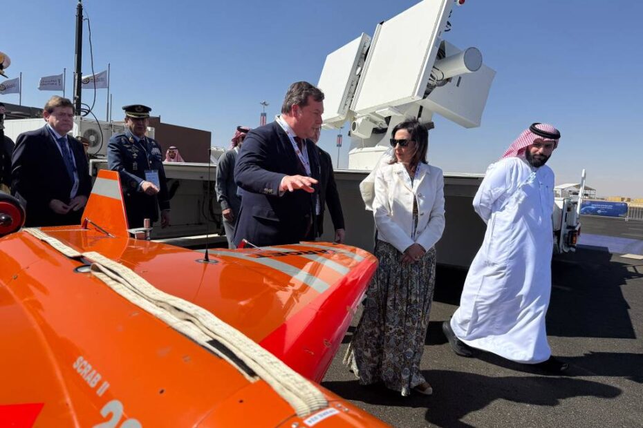 Robles asiste al World Defence Show en Riad, Arabia Saudí ©Ministerio de Defensa de España