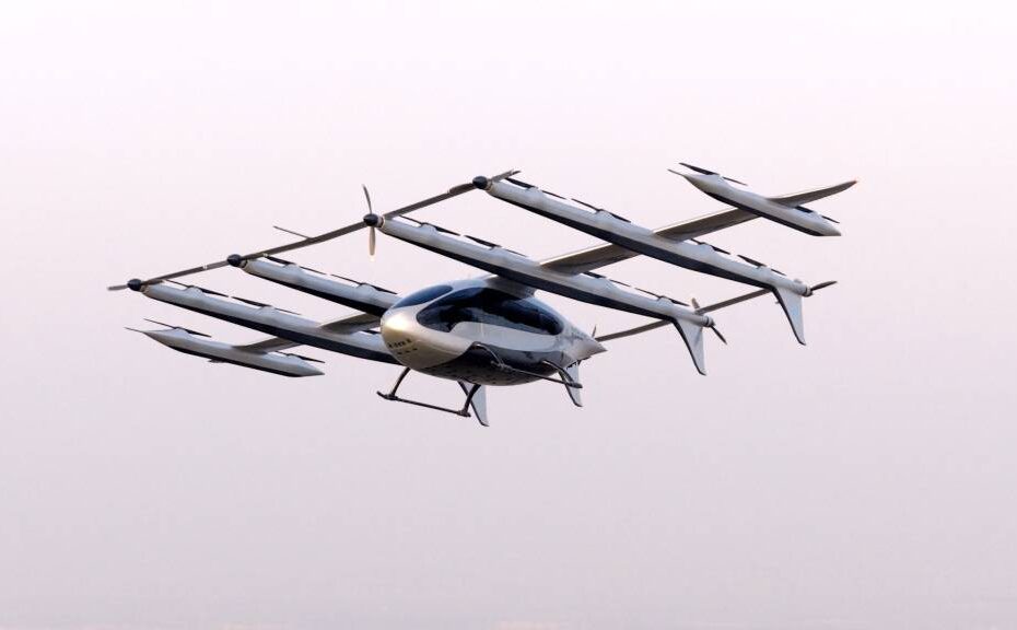Matrix, el primer avión eléctrico de despegue y aterrizaje vertical (eVTOL) de 5 toneladas del mundo fabricado por AutoFlight, completa una demostración de vuelo de transición completa. ©AutoFlight