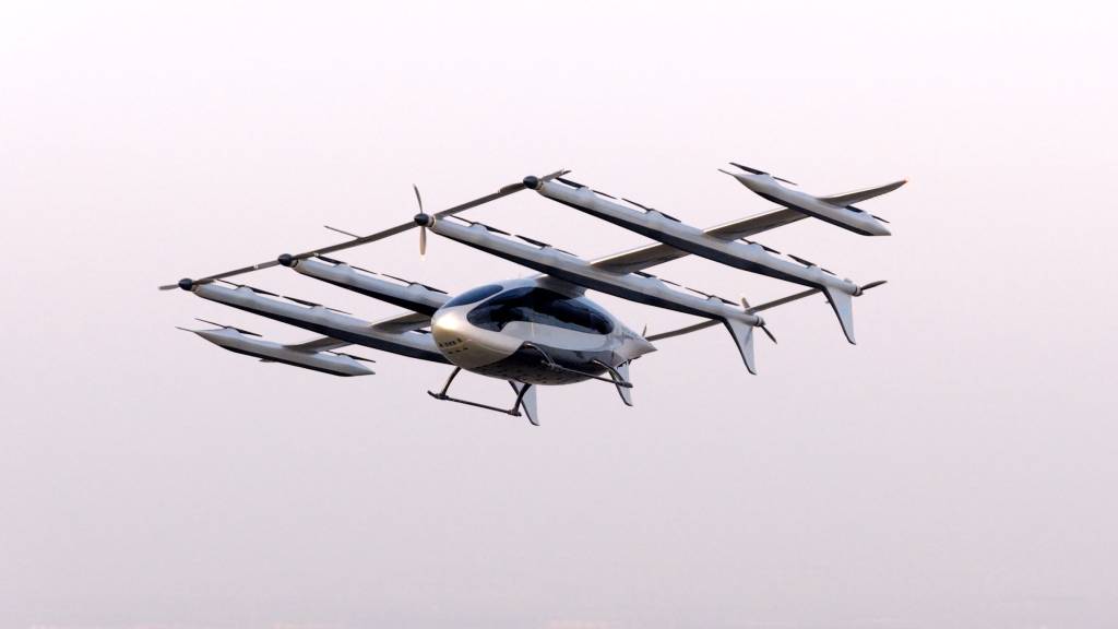 Matrix, el primer avión eléctrico de despegue y aterrizaje vertical (eVTOL) de 5 toneladas del mundo fabricado por AutoFlight, completa una demostración de vuelo de transición completa. ©AutoFlight