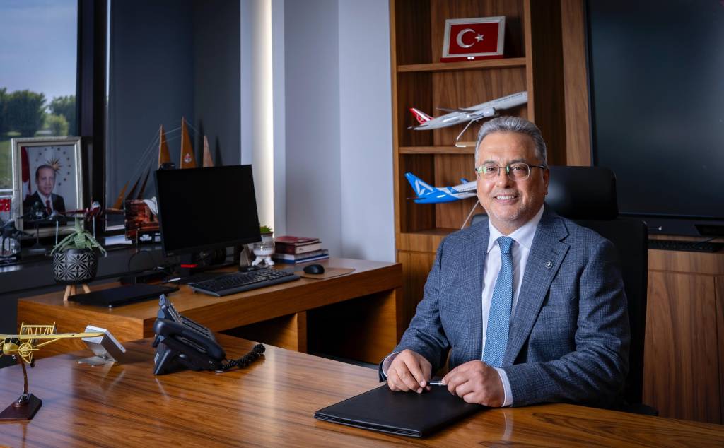 El Presidente del Consejo de Administración y del Comité Ejecutivo de Turkish Airlines, Prof. Ahmet Bolat ©Turkish Airlines