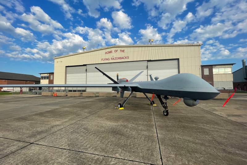 En junio de 2021, un MQ-9 participó en el ejercicio «Establish Fury», que pasó de ser un concepto a convertirse en teoría, en la 188ª Ala, en Fort Smith, Arkansas. Foto de la ANG por: Sargento Mayor Chauncey Reed