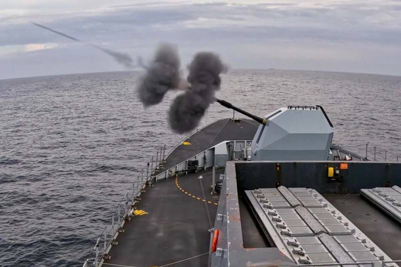 ©Royal Navy