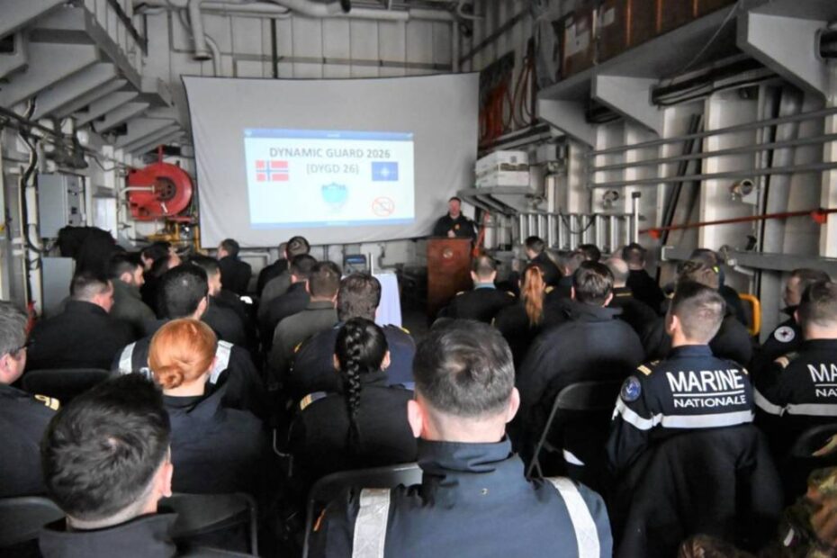 Entre las unidades participantes se encontraban la fragata francesa Commandant Blaison, la fragata alemana FGS Sachsen, el buque de asalto anfibio español ESPS Castilla y la fragata española Almirante Juan de Borbón, buque insignia del Grupo Marítimo Permanente de la OTAN Uno (SNMG1). Imagen: MARCOM