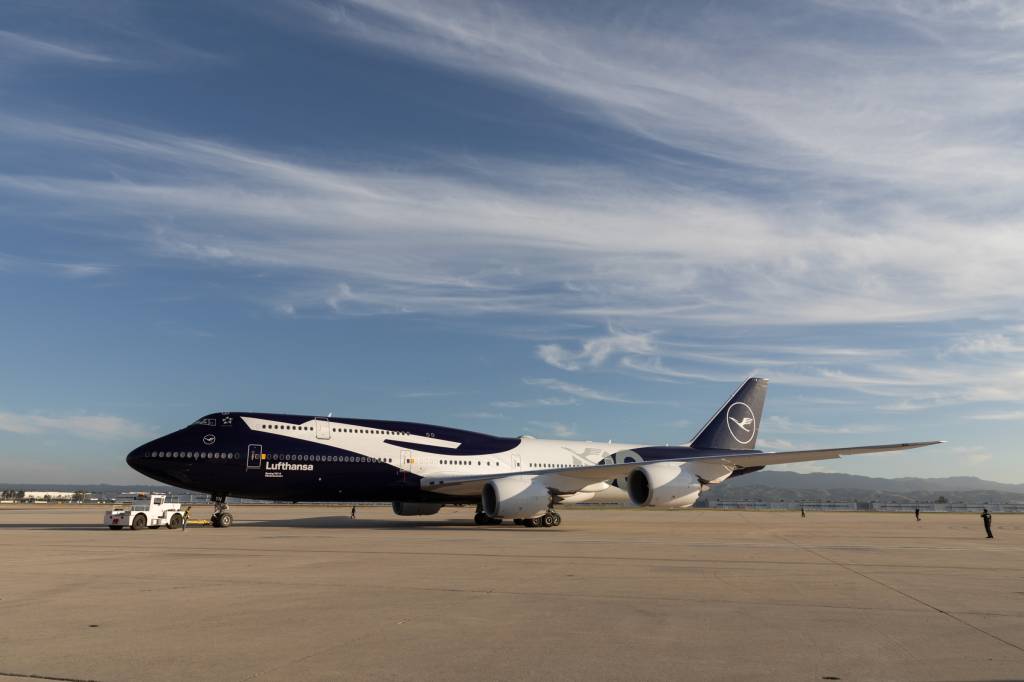 Lufthansa 747-830 (D-ABYN) con la librea del centenario en el Aeropuerto Internacional de San Bernardino el 3 de marzo de 2026. ©Lufthansa Group
