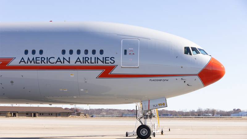 ©American Airlines