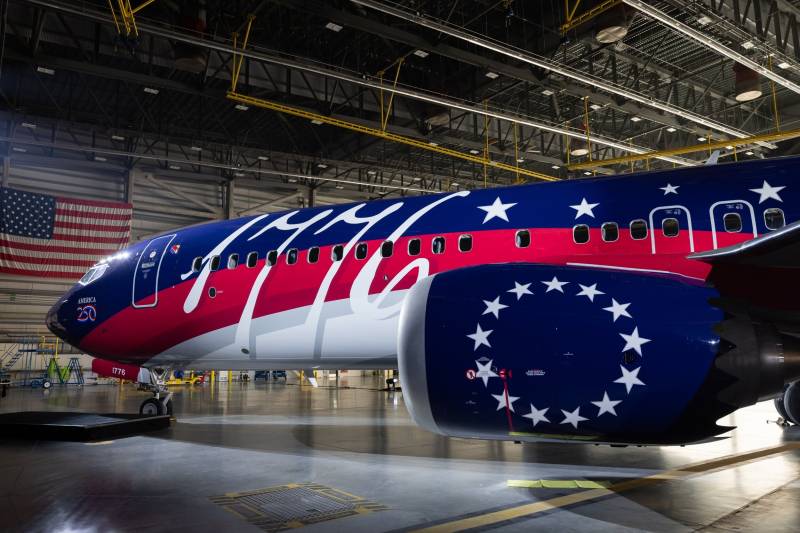 Un círculo de estrellas en cada capó del motor que refleja la bandera original de Betsy Ross ©Southwest Airlines Co.