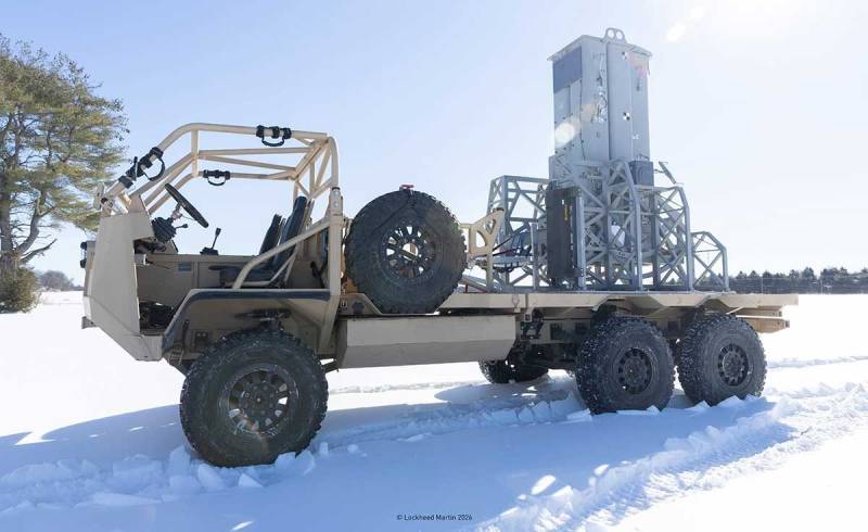 Lanzador cuádruple JAGM (JQL) montado en la plataforma Mothership 6x6 de Richard Childress Racing. ©Lockheed Martin