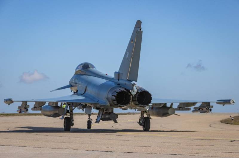 Las misiones de alerta de reacción rápida siguen siendo un pilar fundamental de la vigilancia aérea de la OTAN; la capacidad de proyectar un poder aéreo eficaz y creíble siempre que sea necesario garantiza la integridad y la seguridad del espacio aéreo de la OTAN. Foto cortesía de la Fuerza Aérea Alemana