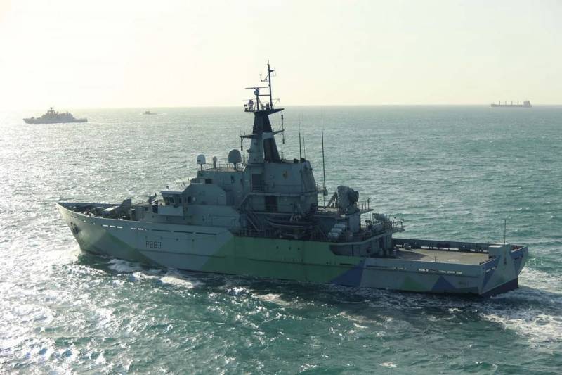 ©Royal Navy
