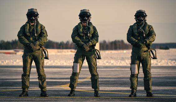 Los alumnos de vuelo noruegos completaron el curso de entrenamiento en Hawk de la Escuela de la Fuerza Aérea en mayo de 2025. Foto de 2024. Foto: Fuerza Aérea de Finlandia (Ilmavoimat)