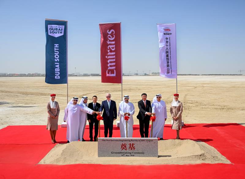 Inicio de las obras de las nuevas instalaciones de ingeniería de Emirates en Dubai South. Ceremonia de inicio de las obras de las nuevas instalaciones de ingeniería de Emirates en Dubai South, en presencia de Su Alteza el Jeque Ahmed bin Saeed Al Maktoum, presidente y director ejecutivo de la aerolínea Emirates y del Grupo ©Emirates