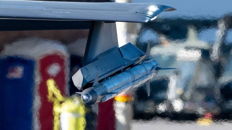 Con la confianza de Estados Unidos y de más de 35 naciones aliadas y asociadas, el AIM-9X es un recurso fundamental para garantizar la disuasión estratégica y la ventaja operativa en todo el mundo. (Foto cortesía de la Fuerza Aérea de Estados Unidos)