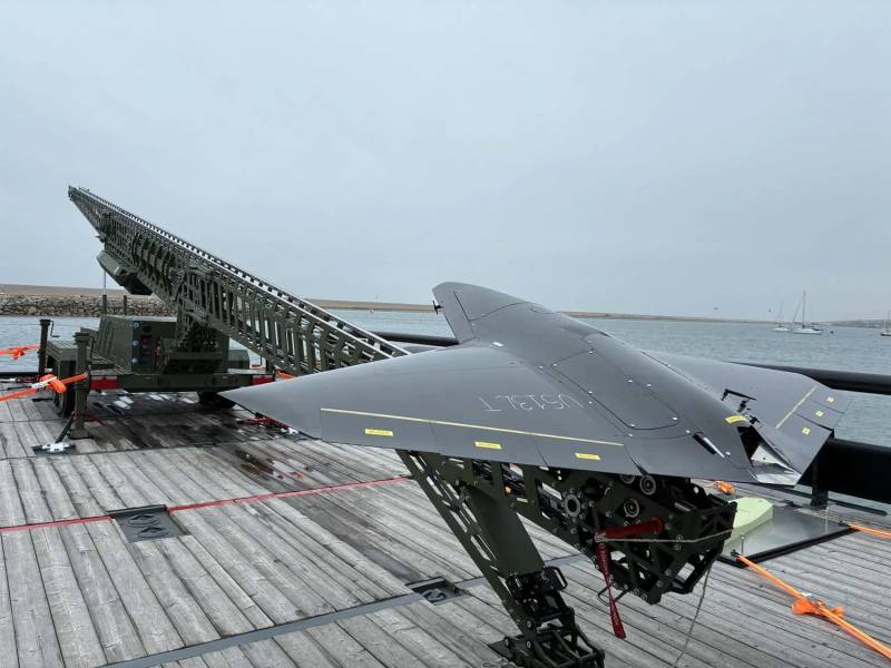 ©Royal Navy