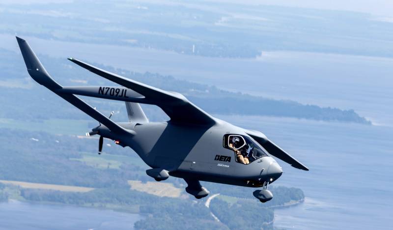 BETA integró con éxito el paquete de autonomía MATRIX™ de Sikorsky en su ALIA CTOL (CX300) como banco de pruebas para su iniciativa de la aeronave MV250. Foto cortesía de Sikorsky, una empresa de Lockheed Martin.