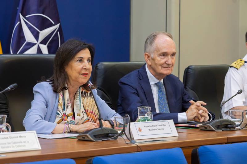 Mantiene una reunión por videoconferencia, en la sede del ministerio, con los contingentes españoles desplegados en operaciones de la OTAN: “en A/T es el XXIV” (Apoyo a Turquía). Foto: Rubén Somonte)/MDE