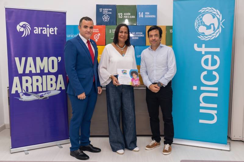Pablo Lister, Eblyn Gautraux, Ganadora y Santiago Garcia ©Arajet