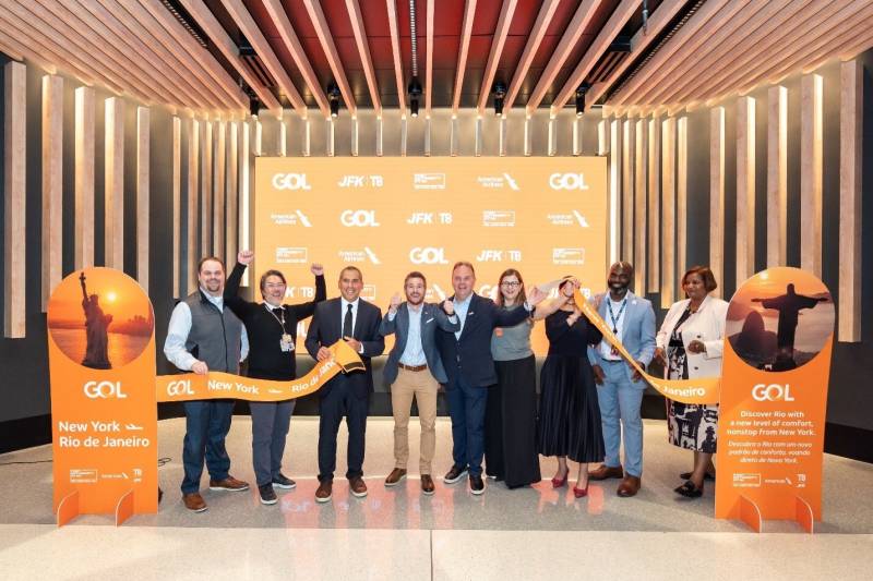 Ceremonia de inauguración en el Aeropuerto JFK ©GOL Linhas Aéreas Inteligentes