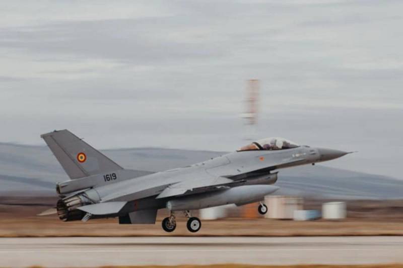 Imágenes de archivo proporcionadas por la Fuerza Aérea Rumana.