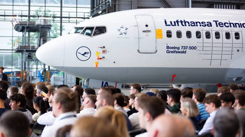 Ceremonia de bienvenida para los nuevos aprendices y estudiantes en Hamburgo. Copyright: Lufthansa Technik