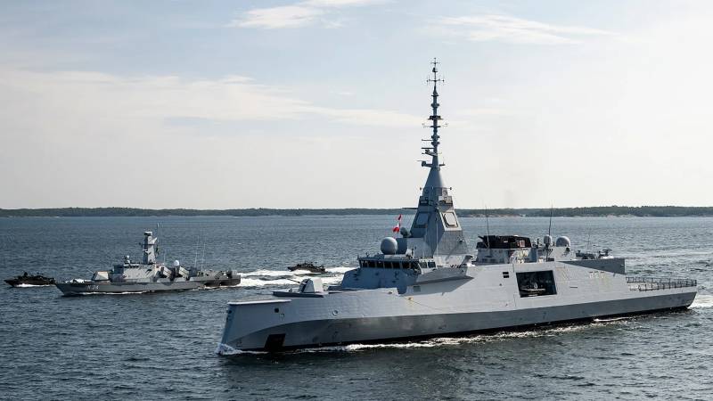 En la imagen, el buque Amiral Ronarc'h, del mismo tipo que el que está adquiriendo la Fuerza Armada. Foto: Ola Jacobsen/Fuerzs Armadas de Suecia (Försvarsmakten)