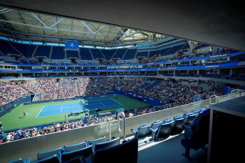 Vista del estadio Arthur Ashe desde la suite VIP de Emirates ©Emirates