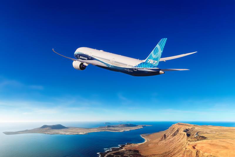 787-9 ©Boeing