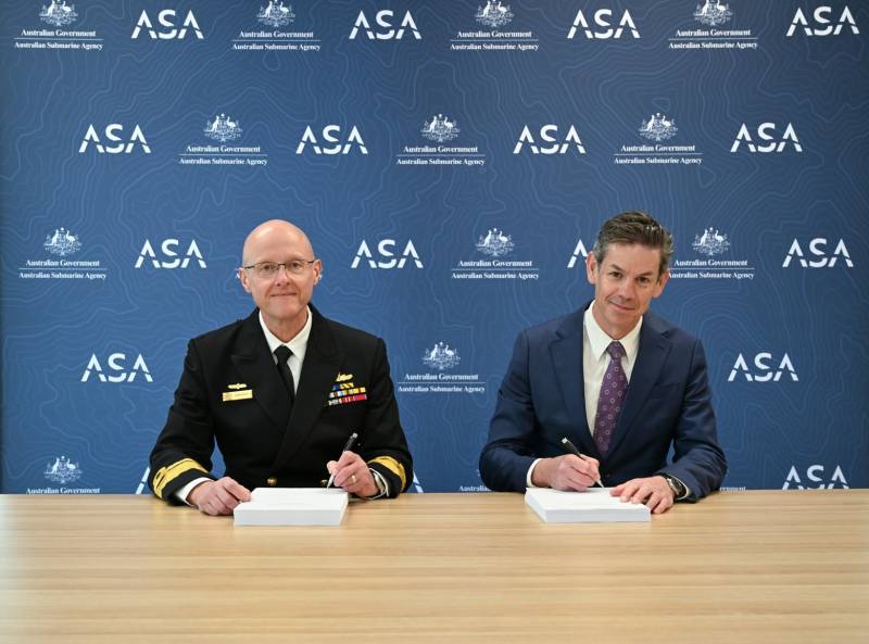 El jefe de la Agencia Australiana de Submarinos de la clase Virginia, el contralmirante David Mann, AM, RAN, junto con el director ejecutivo de Lockheed Martin para Australia y Nueva Zelanda, Jeremy King, firmaron un contrato plurianual para desarrollar la capacidad CSI de los futuros submarinos australianos de la clase Virginia. Imagen: Lockheed Martin