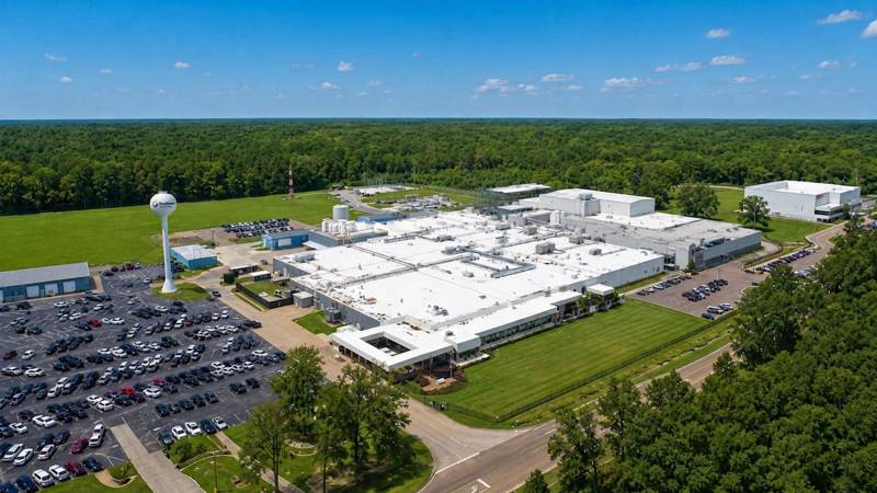 La última expansión de Raytheon en Forest, Mississippi, aumentará la capacidad de producción de sistemas críticos de guerra electrónica y de radar, y generará 100 nuevos empleos altamente calificados para 2028. ©RTX