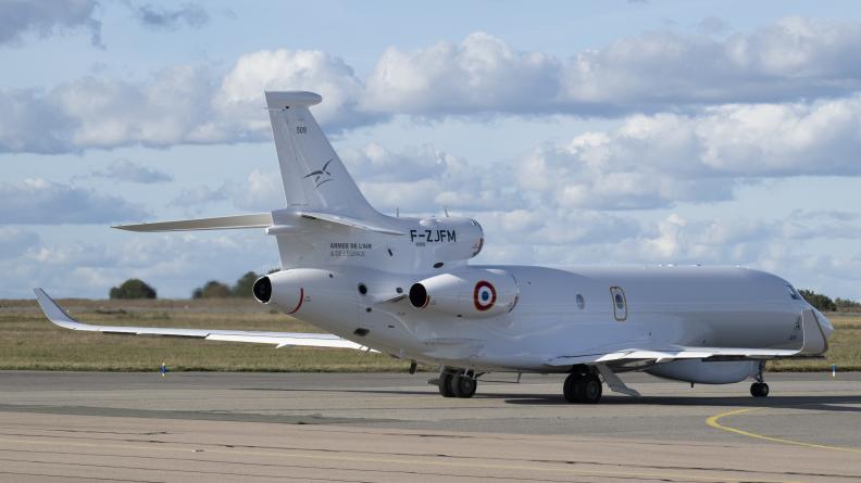 Aterrizaje del Falcon 8X ARCHANGE en la Base Aérea 105 de Évreux. Image: ©Armée de l’Air et de l'Espace