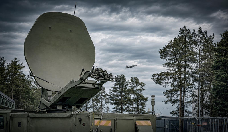 Un radar del DACCC durante el ejercicio «Ramstein Flag 2026» en Kallax, Suecia. Foto cortesía de: Fanny Chesiere, Comando Aéreo Aliado